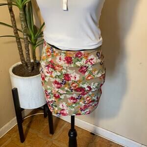 Cream & Pink Stretchy Floral Mini Skirt